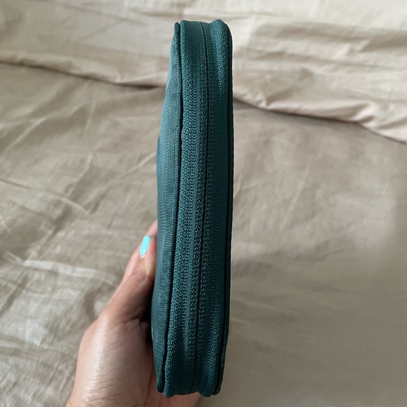 Kathmandu RFID Passport Holder - Picture 3 of 10